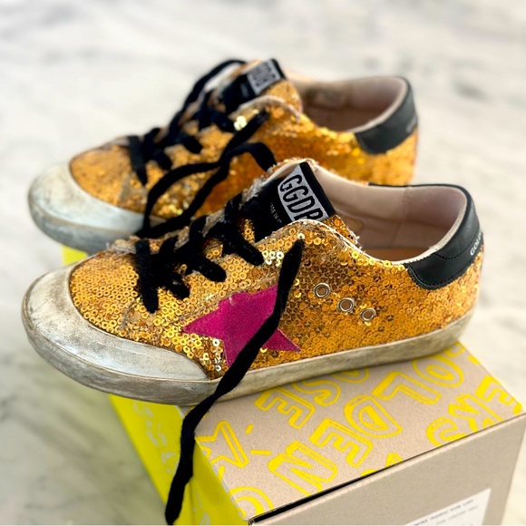 Kids Superstar classic gold sequin Golden Goose Size 31